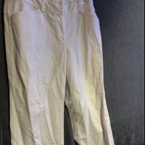 APT. 9 Women’s White casual pants size 14x34